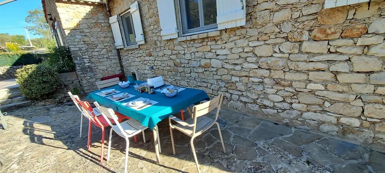 Pensión Hotel Les Pierres De Cezaire Saint-Cézaire-sur-Siagne Francia